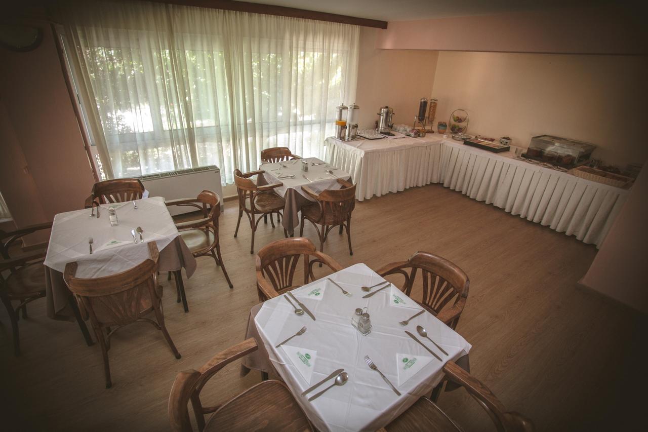 Hotel Cronos Arta Exterior photo